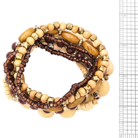 Last 1! NWT Multi Strand Wooden Natural Color Beaded  Bracelet - Picture 2 of 2